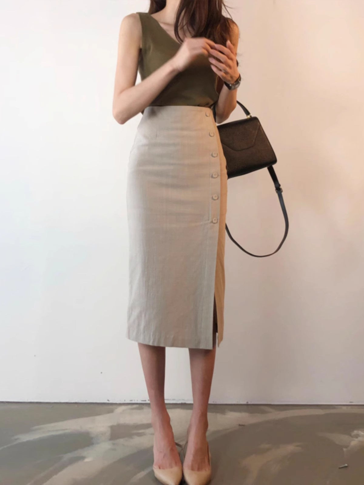 Minimalist Linen Gray Buttoned High Waist Midi Pencil Skirt – Office Chic Straight Skirt for Women (S–XL)